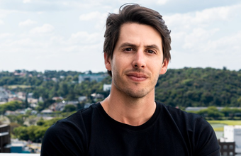 Brasil, o paraíso dos rentistas: com juros em alta, é hora de buscar o dólar? por Luiz Felipe Bazzo