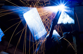 Baixa atividade reduz nível de emprego na indústria