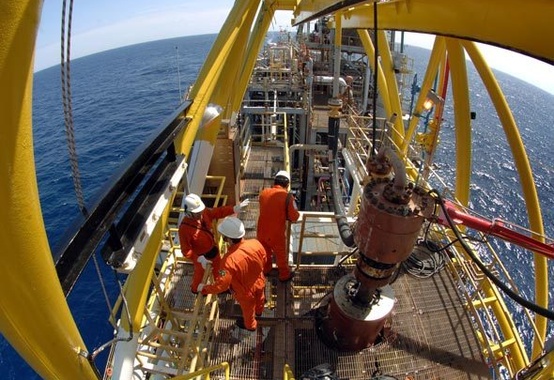 Desligamento voluntário da Petrobras atinge quase 12 mil empregados Desligamento voluntário da Petrobras atinge quase 12 mil empregados