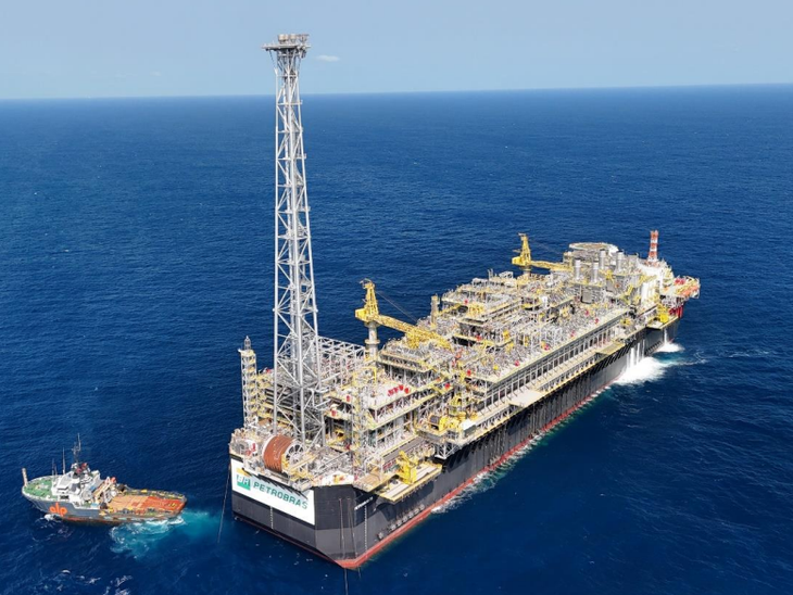 Seatrium conquista primeiro marco do escopo completo da FPSO EPCC com o lançamento do primeiro óleo da P-78