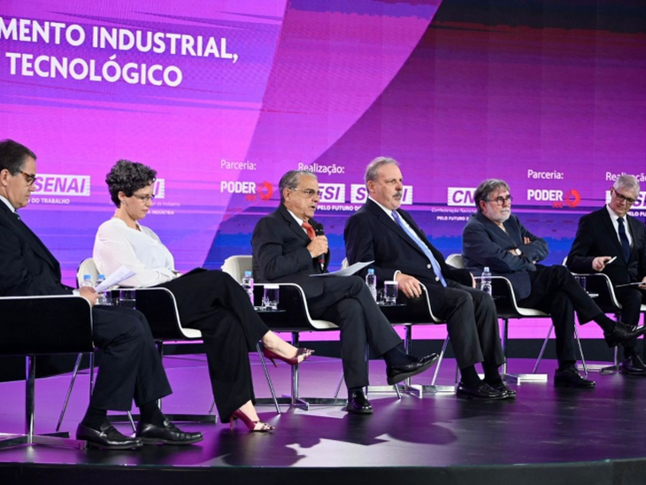 Brasil precisa inovar para ser globalmente competitivo, diz presidente da CNI Brasil precisa inovar para ser globalmente competitivo, diz presidente da CNI