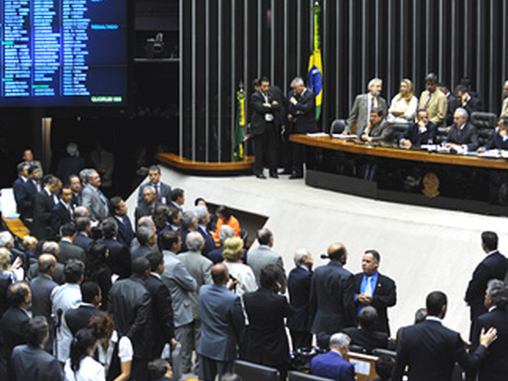 Pré-sal: Câmara aprova benefício a estado que não produz petróleo