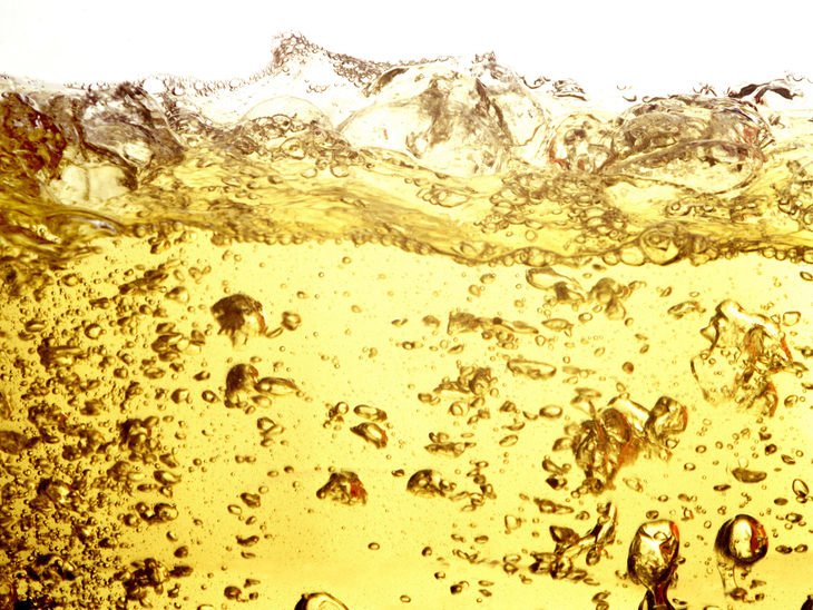 Preço da gasolina avançou 45% nos últimos 12 meses, aponta Ticket Log