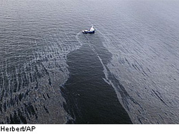 Mancha de óleo atinge costa da Louisiana 