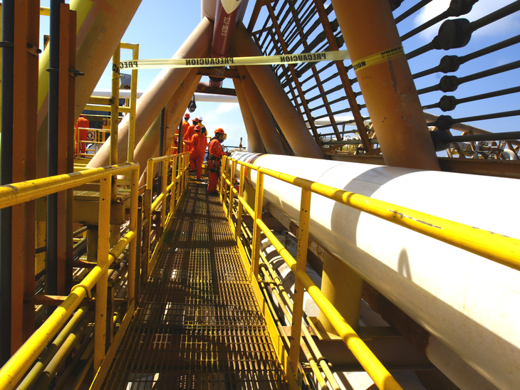 Sauditas e russos superam diferenças, mas México ameaça acordo de petróleo