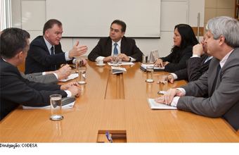 Ministro recebe bancada do ES e anuncia R$ 400 milhões para obras