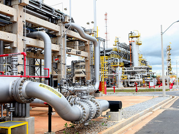 Petrobras suspende processos competitivos de parcerias em refino