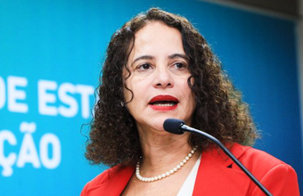 As bolsas de pesquisas são investimento no futuro do país, diz Luciana Santos ao assumir o MCTI