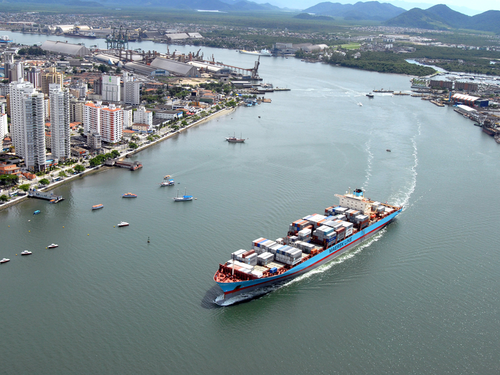 Santos Brasil lança serviço pioneiro para importadores 