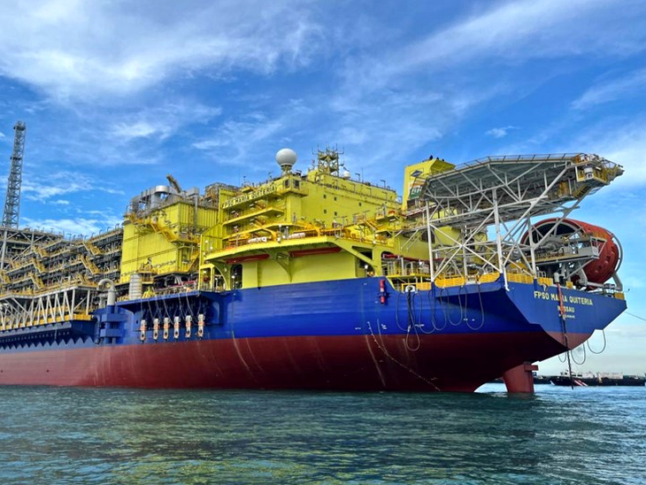 Destinado ao campo de Jubarte, FPSO Maria Quitéria chega ao Brasil