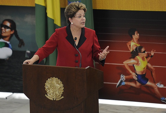 Presidente Dilma decide sobre royalties até dia 30 Presidente Dilma decide sobre royalties até dia 30
