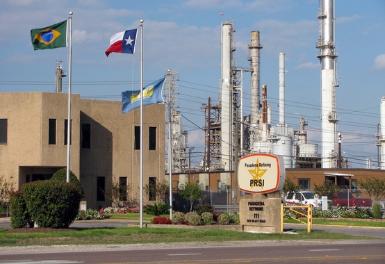 Refinaria de Pasadena nos EUA é colocada à venda pela Petrobras Refinaria de Pasadena nos EUA é colocada à venda pela Petrobras