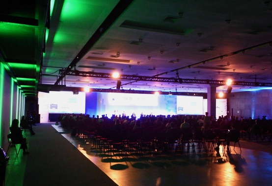Abertura do evento apresentou debate sobre o futuro de nossa indústria Abertura do evento apresentou debate sobre o futuro de nossa indústria