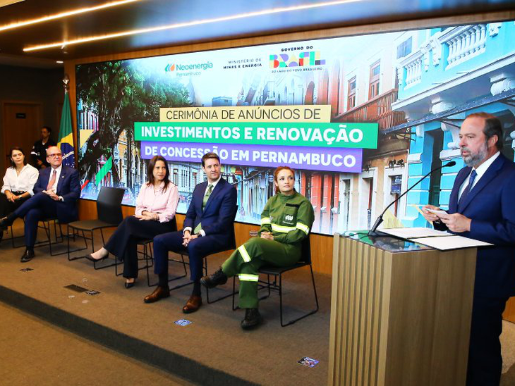 Neoenergia PE renova contrato com R$ 6,1 bilhões em investimentos