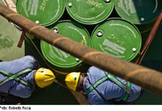 Preços do petróleo operam mistos Preços do petróleo operam mistos