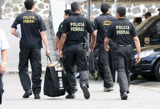 PF cumpre 18 mandados da Operação Lava-Jato agora de manhã PF cumpre 18 mandados da Operação Lava-Jato agora de manhã