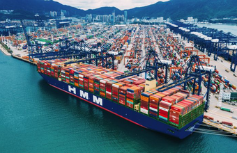 Porto chinês parado agrava caos no comércio marítimo global