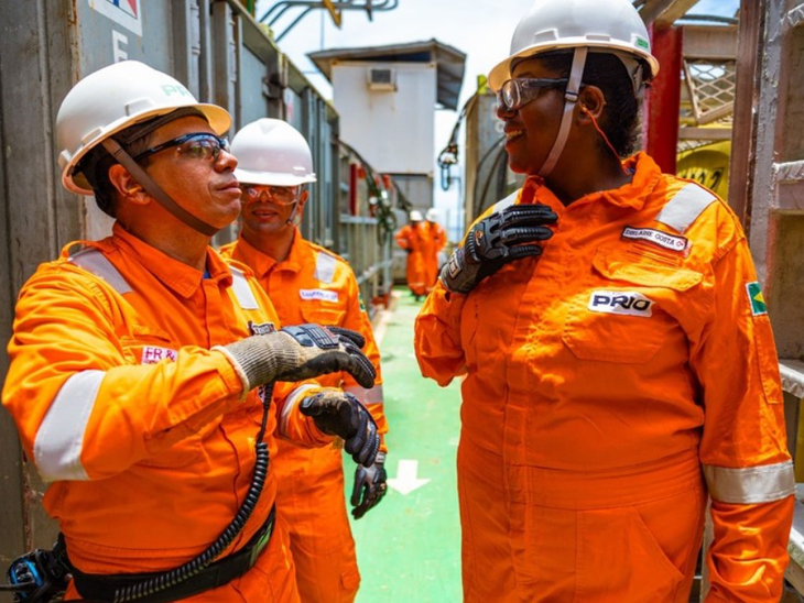 Mulheres offshore: cresce o interesse do público feminino no trabalho embarcado