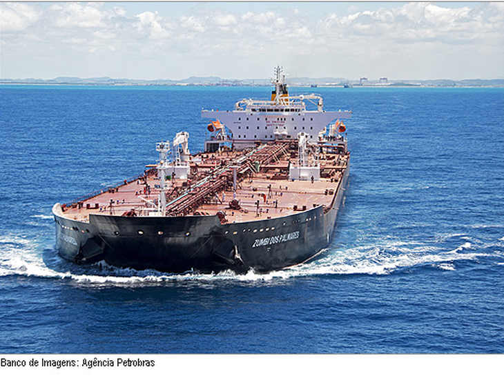 Retomada das exportações de petróleo contribui para superávit da balança