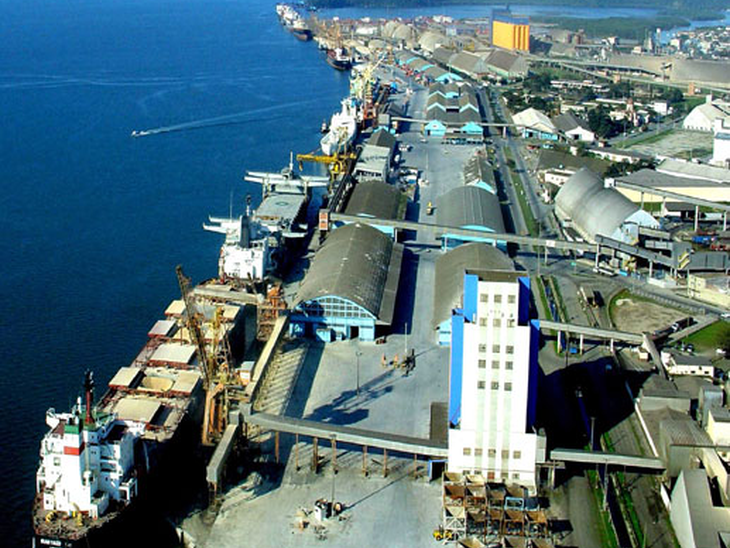 Movimentação de cargas no Porto de Paranaguá cresceu 28,8% em janeiro 