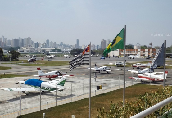 ANAC e ANP divulgam nota conjunta sobre a qualidade da gasolina de aviação ANAC e ANP divulgam nota conjunta sobre a qualidade da gasolina de aviação