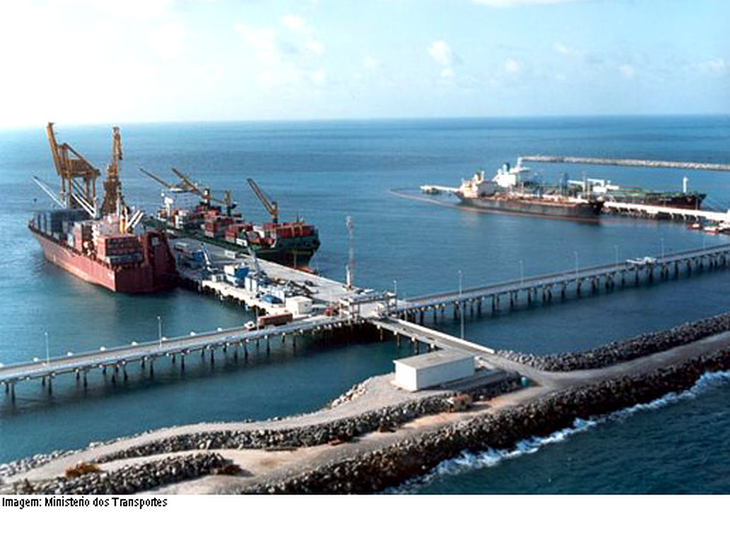 Movimentação de contêineres cresce 34% no Porto de Pecém