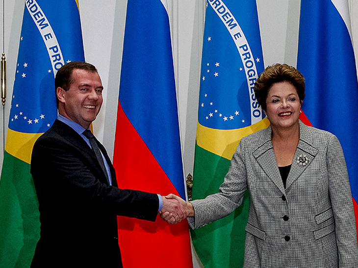 Na Rússia, Dilma debate parcerias estratégicas