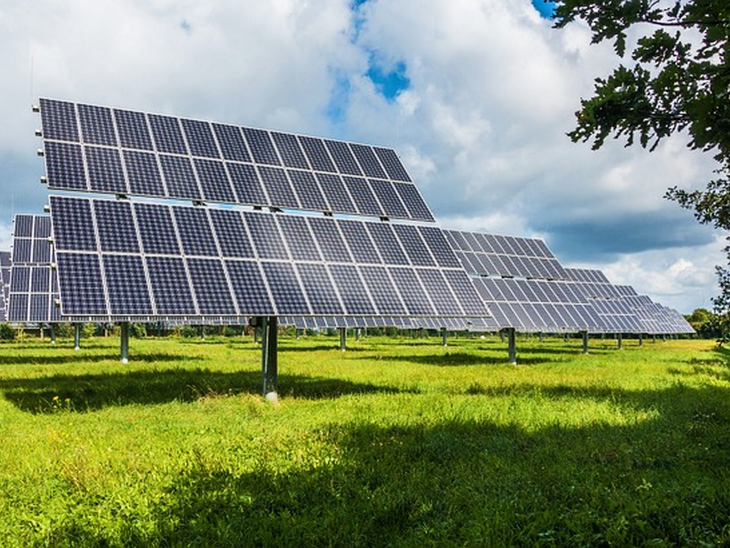 Mais de 50 bilhões de reais devem ser investidos em energia solar no próximo ano em Minas Gerais