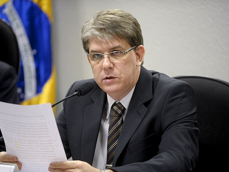 Waldyr Barroso toma posse como diretor da ANP