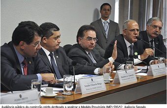 Governo admite mudar MP dos Portos para evitar paralisação