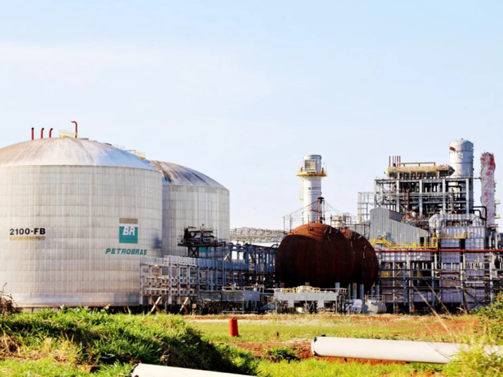 Petrobras assina contratos para retomada das obras da UFN III