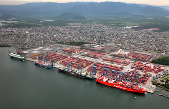 Porto de Santos amplia participação na balança comercial