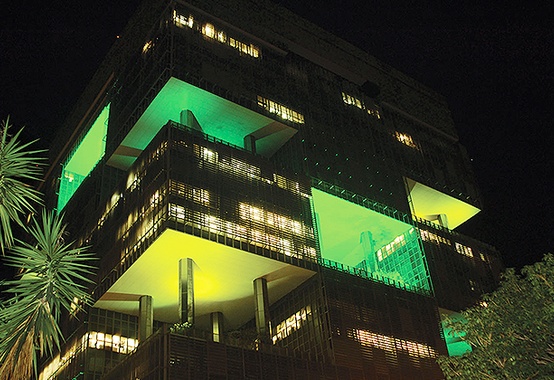 Petrobras inclui critério de integridade no processo de avaliação de seus fornecedores Petrobras inclui critério de integridade no processo de avaliação de seus fornecedores