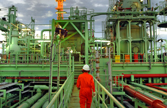 Produção de petróleo e gás da Petrobras no Brasil  e no exterior cresceu 2,1%