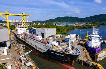 Wilson Sons faz docagem do navio gaseiro Forte de Copacabana, do armador Elcano, em seus estaleiros, no Guarujá (SP)