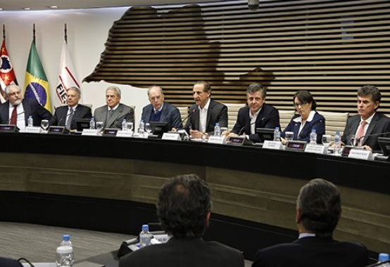 Na Fiesp, Pedro Parente se compromete a avaliar questões levantadas sobre asfalto e desinvestimento no GN Na Fiesp, Pedro Parente se compromete a avaliar questões levantadas sobre asfalto e desinvestimento no GN