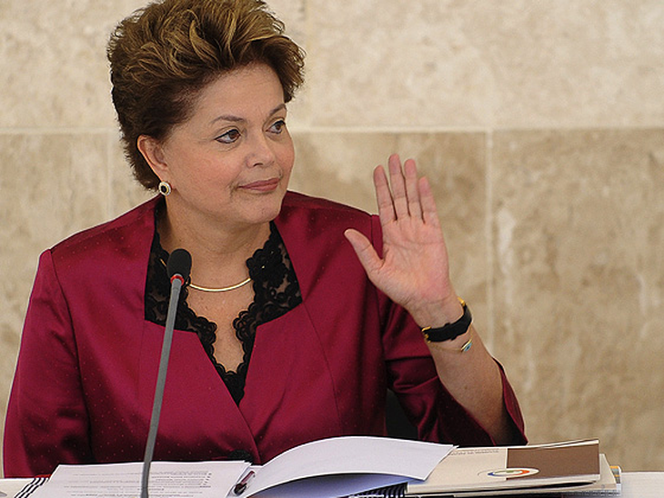 Dilma envia ao Congresso nova proposta sobre os royalties