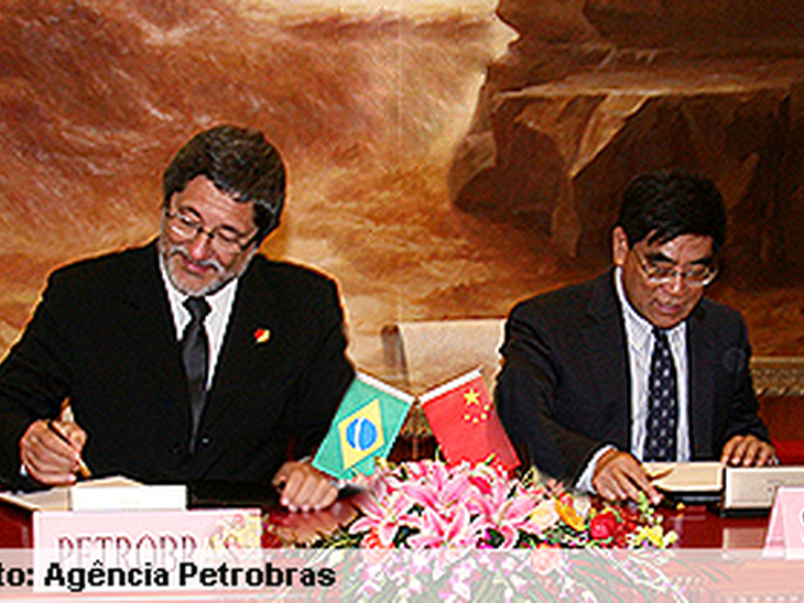 Petrobras assina acordos com Sinopec e Sinochem