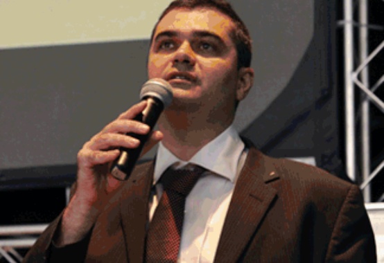 Segundo dia do evento atrai jovens com palestras sobre formação profissional Segundo dia do evento atrai jovens com palestras sobre formação profissional