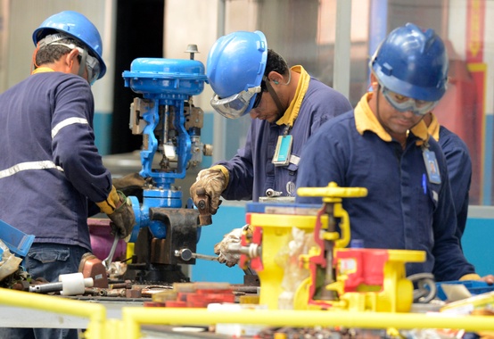 De abril para maio confiança da indústria aumenta 3,2 pontos, divulga FGV De abril para maio confiança da indústria aumenta 3,2 pontos, divulga FGV