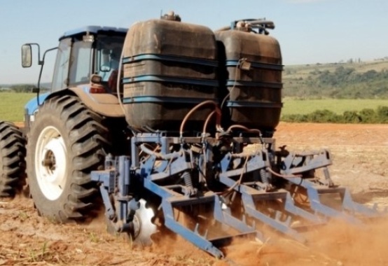 Biofertilizante aumentará eficiência na adubação dos canaviais Biofertilizante aumentará eficiência na adubação dos canaviais