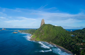 Usina solar flutuante ampliará geração de energia renovável em Fernando de Noronha