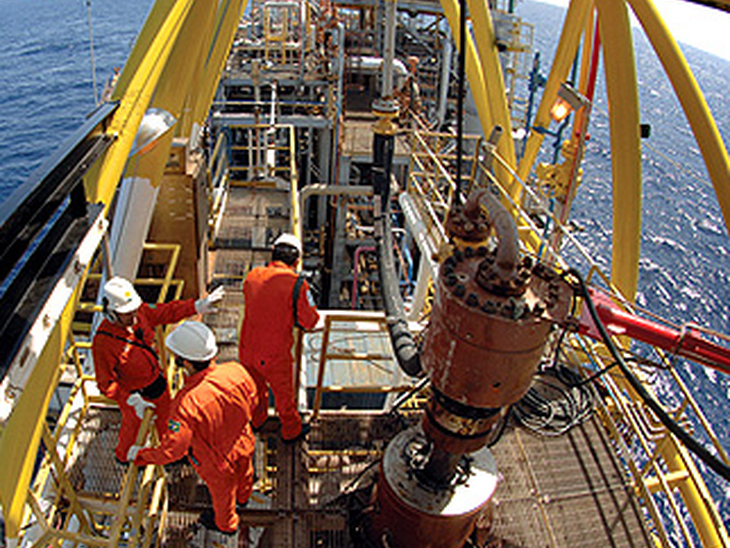 BNDES cria financiamento para fornecedores da cadeia de petróleo e gás natural