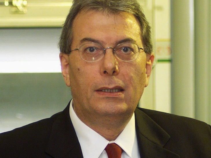 Transição, por Armando Cavanha