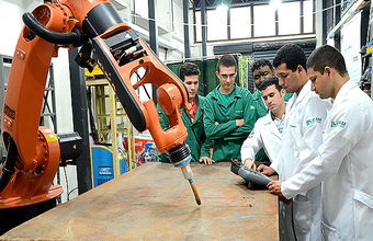 UFPA desenvolve robô soldador