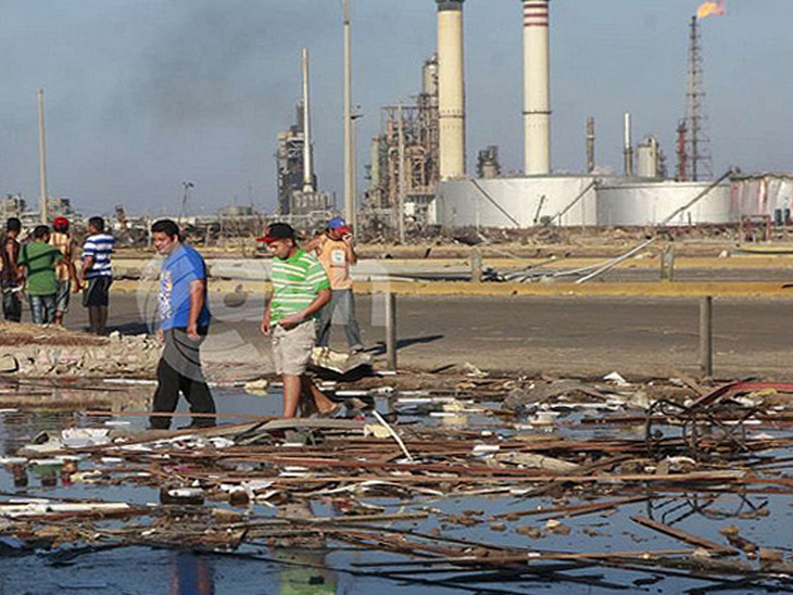 Explosão em refinaria da Venezuela deixa 39 mortos