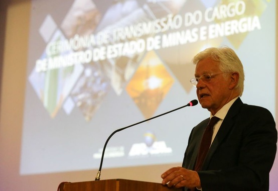 Venda de distribuidoras pode levar energia mais barata aos consumidores, diz MME Venda de distribuidoras pode levar energia mais barata aos consumidores, diz MME