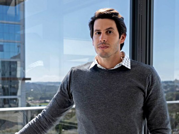 Investidores se animam, Ibovespa volta ao positivo e dólar segue em queda, por Luiz Felipe Bazzo