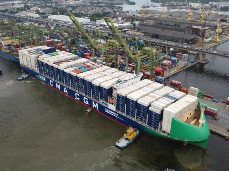 Atracação Histórica Porto Do Rio De Janeiro Recebe O Navio Sustentável Cma Cgm Bahia Movido A 7232