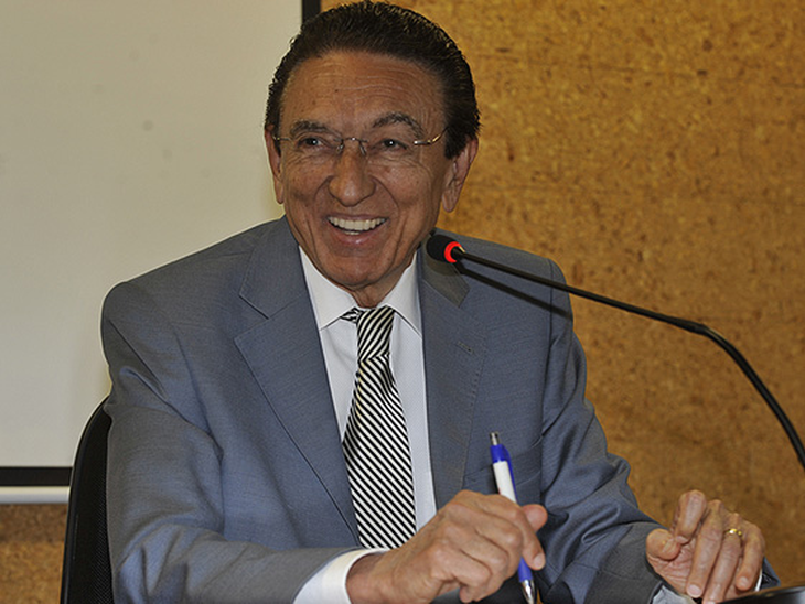 11ª rodada e 1º leilão do pré-sal serão realizados em 2013   11ª rodada e 1º leilão do pré-sal serão realizados em 2013